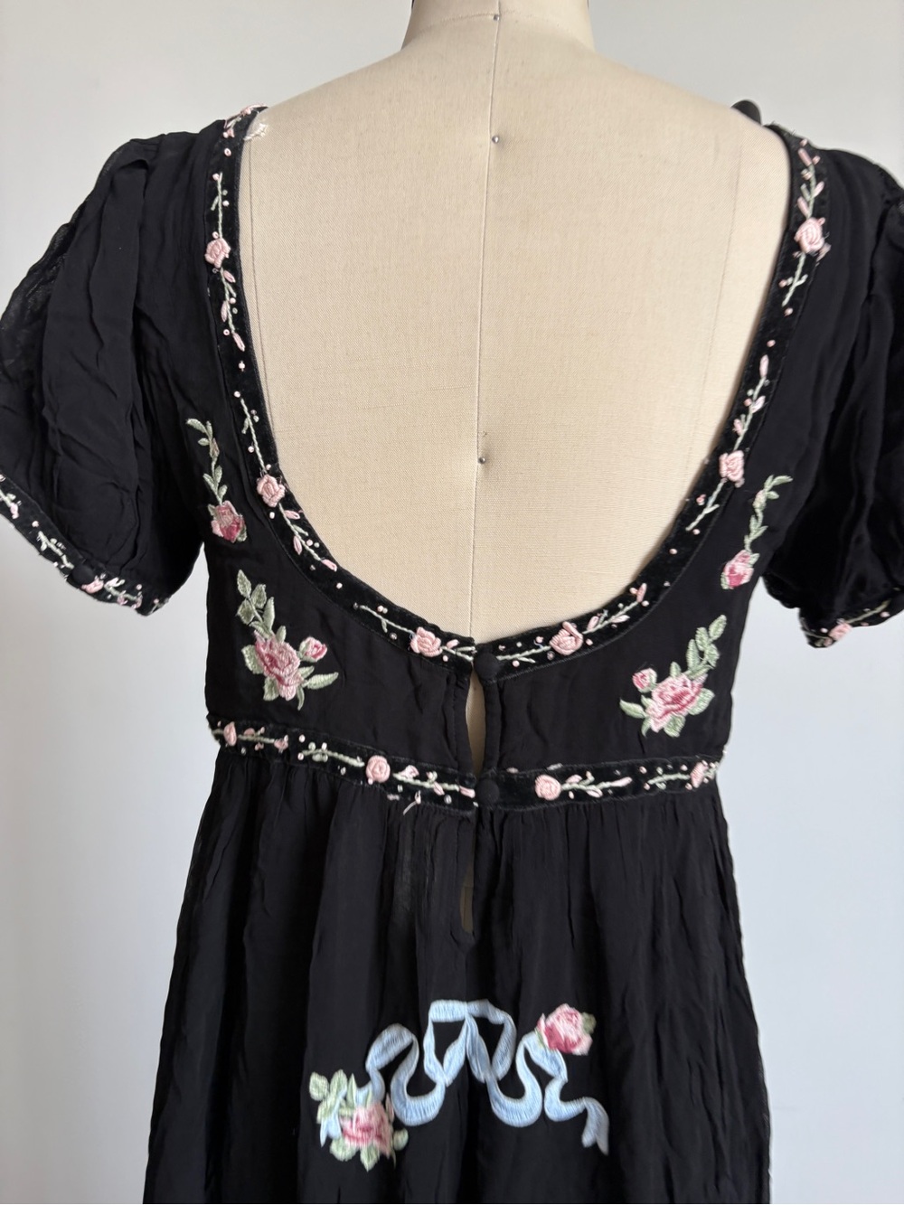 $489 NWT For Love and Lemons “Rosemarie” Maxi Dress in Black Sz Large - Picture 11 of 15